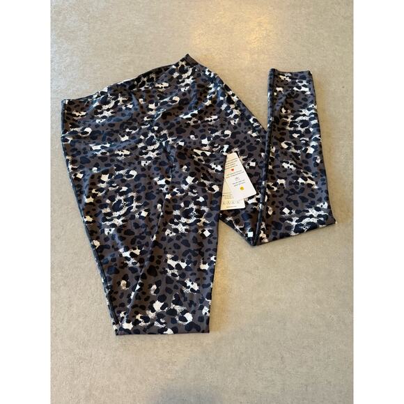 Queenieke Leggings - Picture 3 of 5